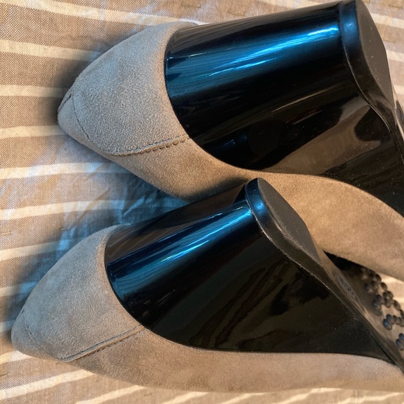 TOD’S Suede Grey Wedge Heels sz 9 - Picture 7 of 8